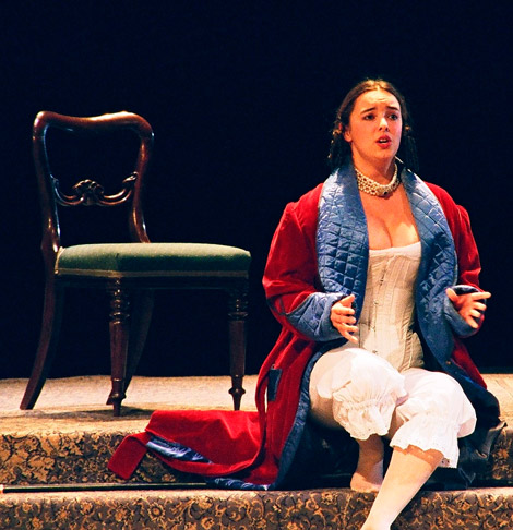 Soprano Ruth Kerr as Violetta in La Traviata